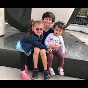 Meet your Posher, Danielle